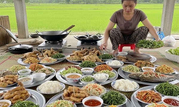 Năm nào dâu út cũng một mình chuẩn bị 10 mâm cỗ giỗ bố chồng, các anh chị chồng và cháu chắt chỉ sang ăn rồi về