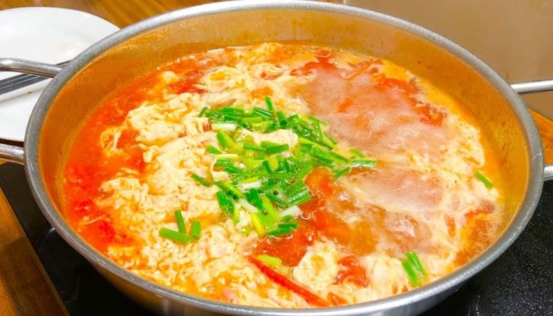 Bí quyết nấu canh trứng cà chua thơm ngon, không ta/nh, ai ăn cũng khen!