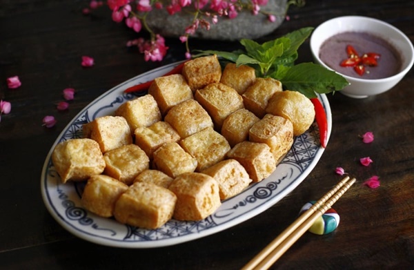 Tuyệt chiêu rán đậu vàng giòn “bất bại”