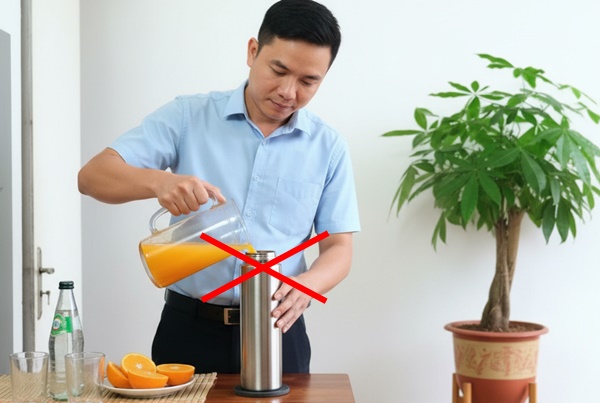 5 loại nước không nên đựng trong bình giữ nhiệt: Cố tình đựng chỉ có h:ại thân