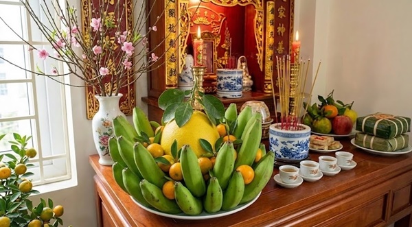 Có nên dùng 2 nải chuối ghép lại để đặt lên bàn thờ ngày Tết không? Cố tình làm là năm mới gia đạo bất an, con cháu mất lộc